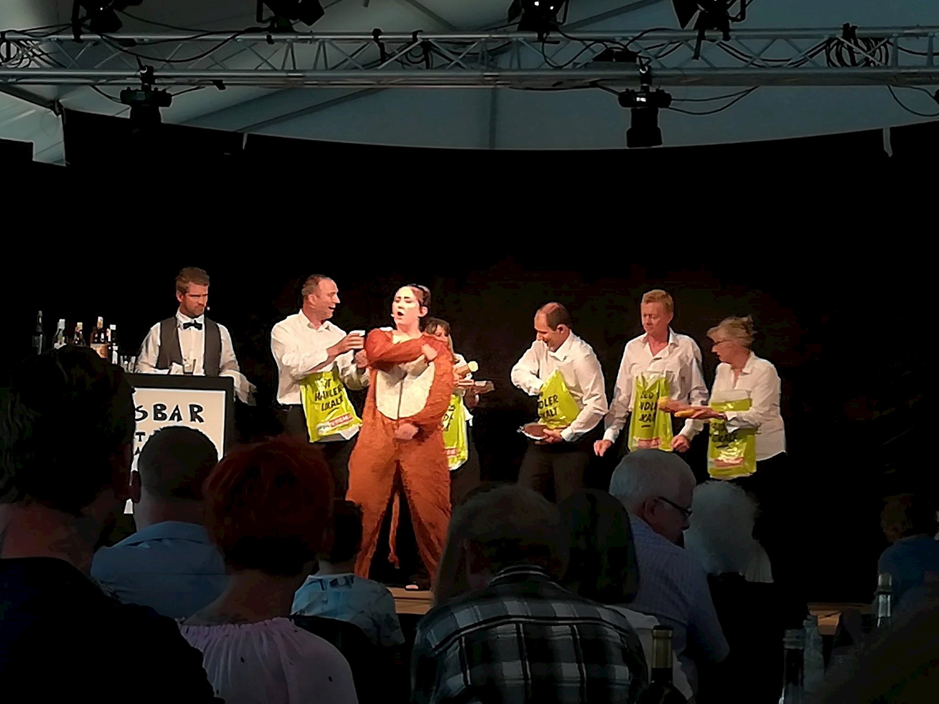 Amatørscenen - teaterforestilling